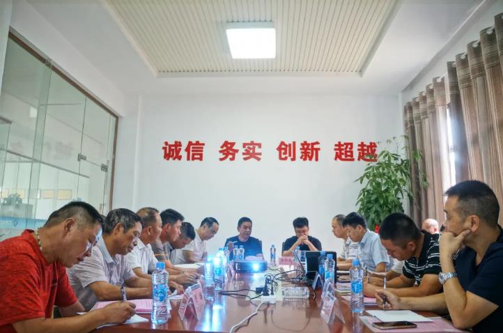 明責任、服管理、高標準、保安全 —— 精益求精 · 鑄造品質(zhì)典范
